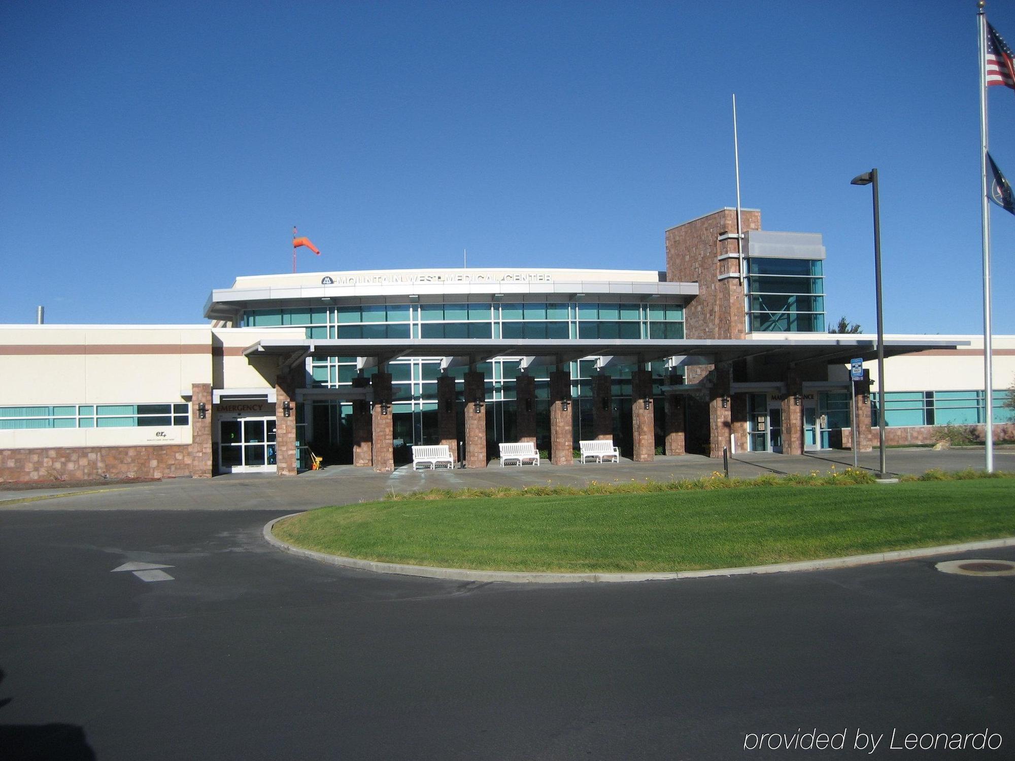Holiday Inn Express Hotel & Suites Tooele By Ihg Exterior photo