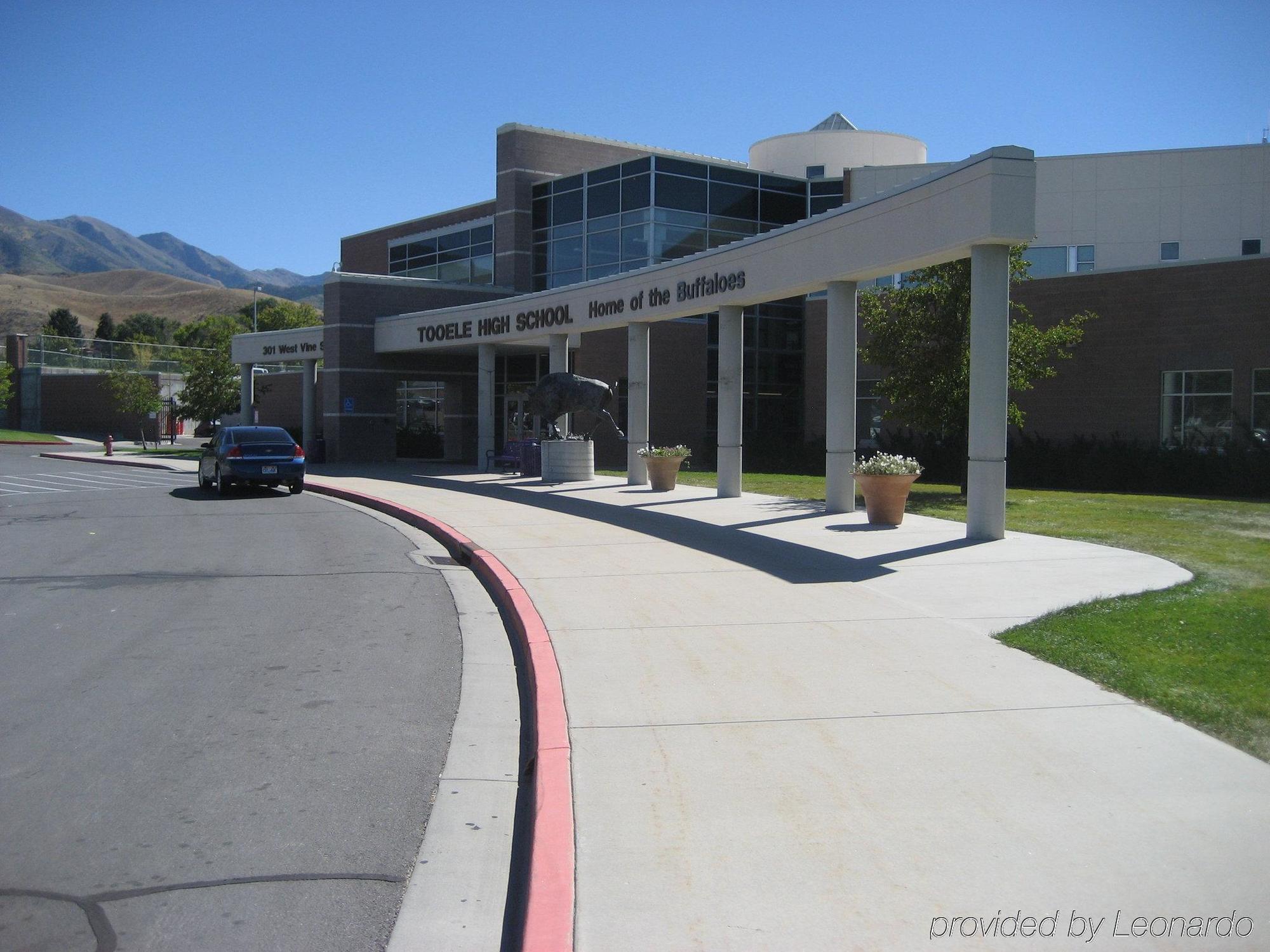 Holiday Inn Express Hotel & Suites Tooele By Ihg Exterior photo